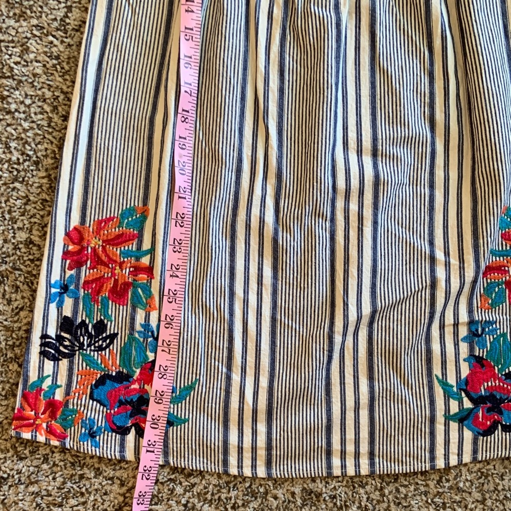 THML size S Striped Skirt with Floral Embroidery and Pom Poms - Picture 7 of 7